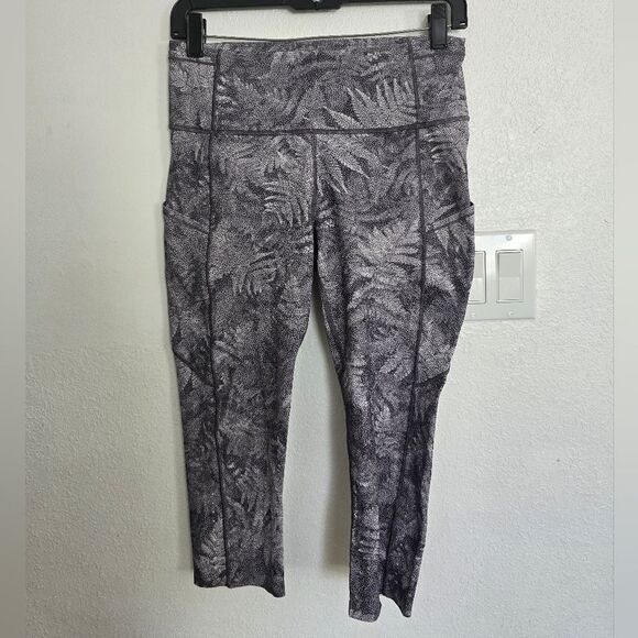 Lululemon Fast & Free Crop 19" Kindred Spirit Alpine White Multi Tight Size 8 - Picture 2 of 15